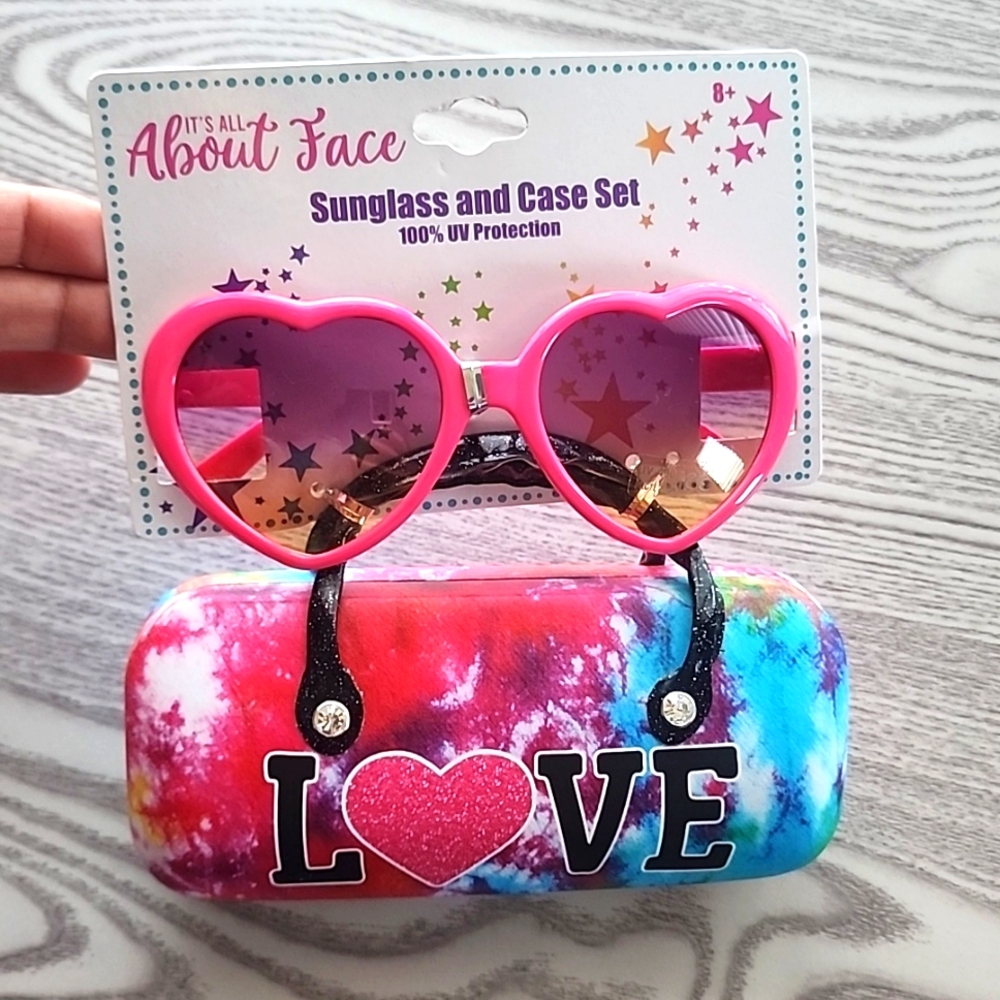 Girls  100% UV protection  Sunglasses & Case
